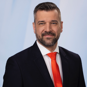 András László